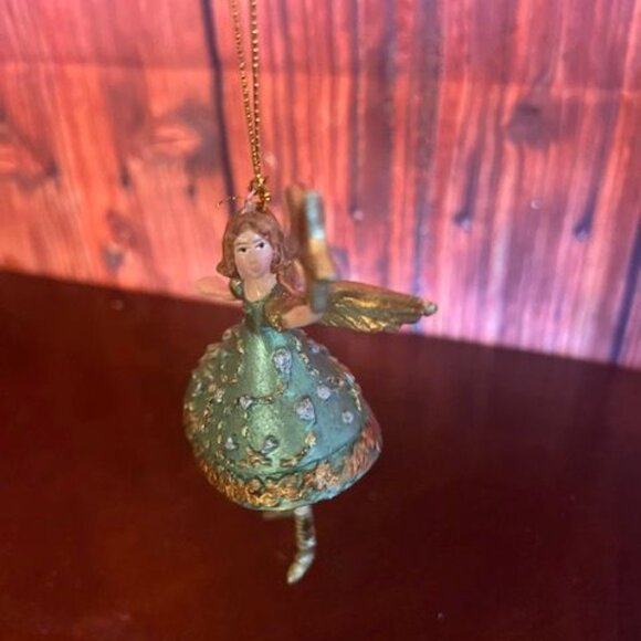 Gisela Graham Fairy Christmas Ornament With Star - Green & Gold - Picture 5 of 6